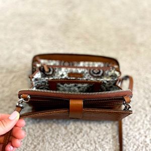 Vera Bradley wristlet wallet